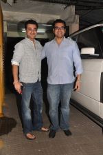 Arbaaz Khan, Sanjay Kapoor at Dabangg 2 screening in Ketnav, Mumbai on 17th Dec 2012 (25).JPG